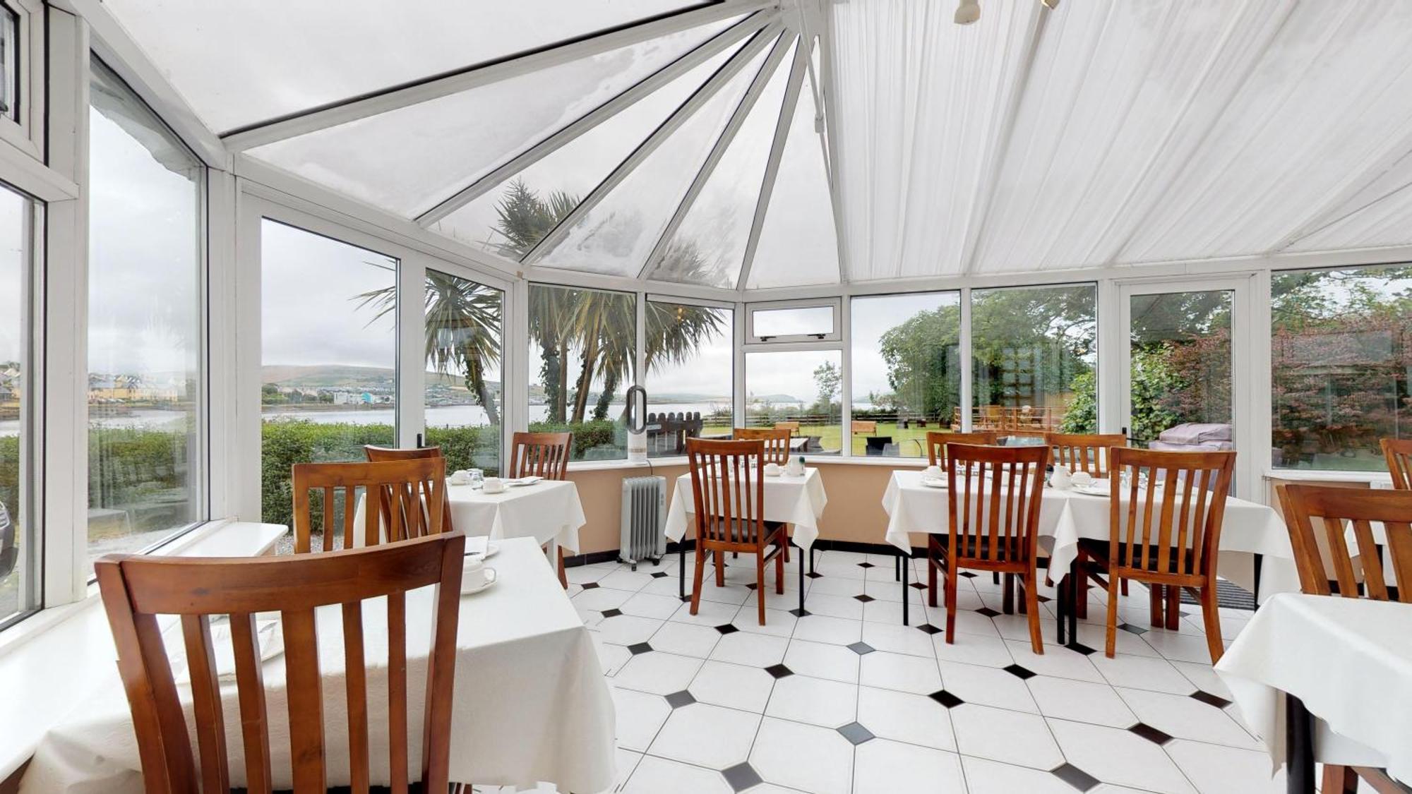 Milltown House Dingle Hotel Exterior foto